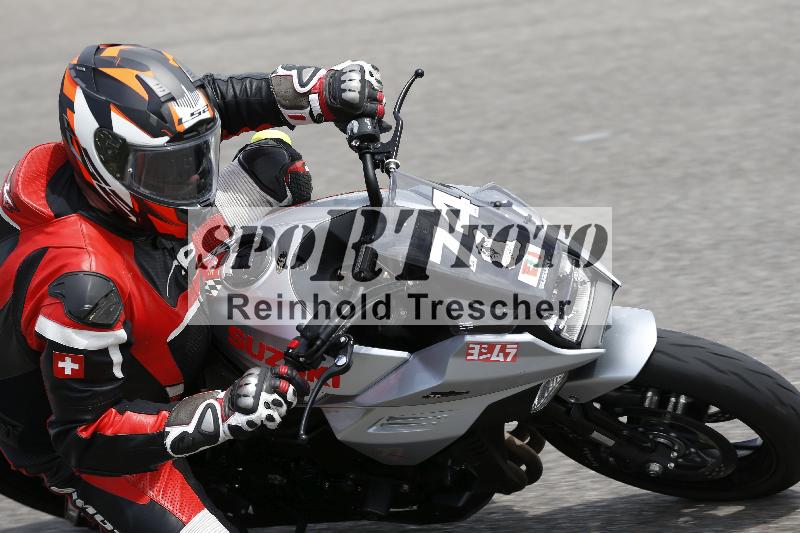 /Archiv-2024/29 12.06.2024 MOTO.CH Track Day ADR/Gruppe blau/74